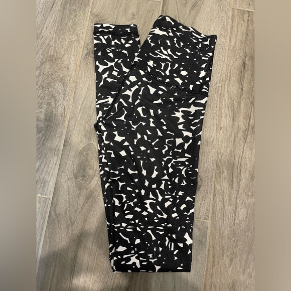 Lulu lemon size 2 leggings - Picture 1 of 2
